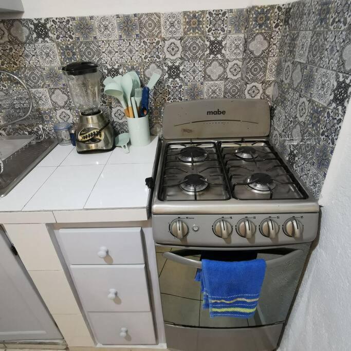 Comfy 2Bedroom Minutes From Downtown & Fast Wi-Fi Zihuatanejo Bagian luar foto
