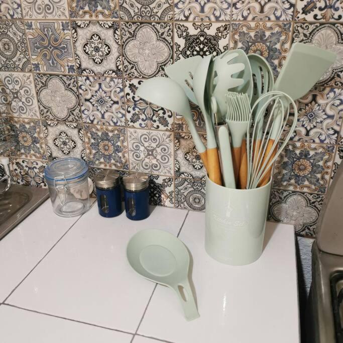 Comfy 2Bedroom Minutes From Downtown & Fast Wi-Fi Zihuatanejo Bagian luar foto