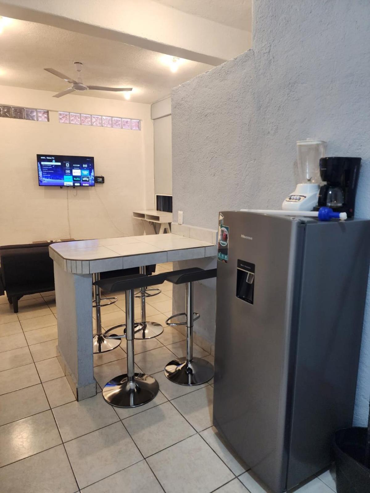 Comfy 2Bedroom Minutes From Downtown & Fast Wi-Fi Zihuatanejo Bagian luar foto